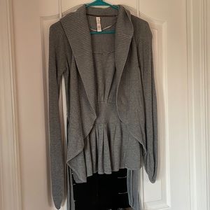 Lululemon 4 rare sweater!
